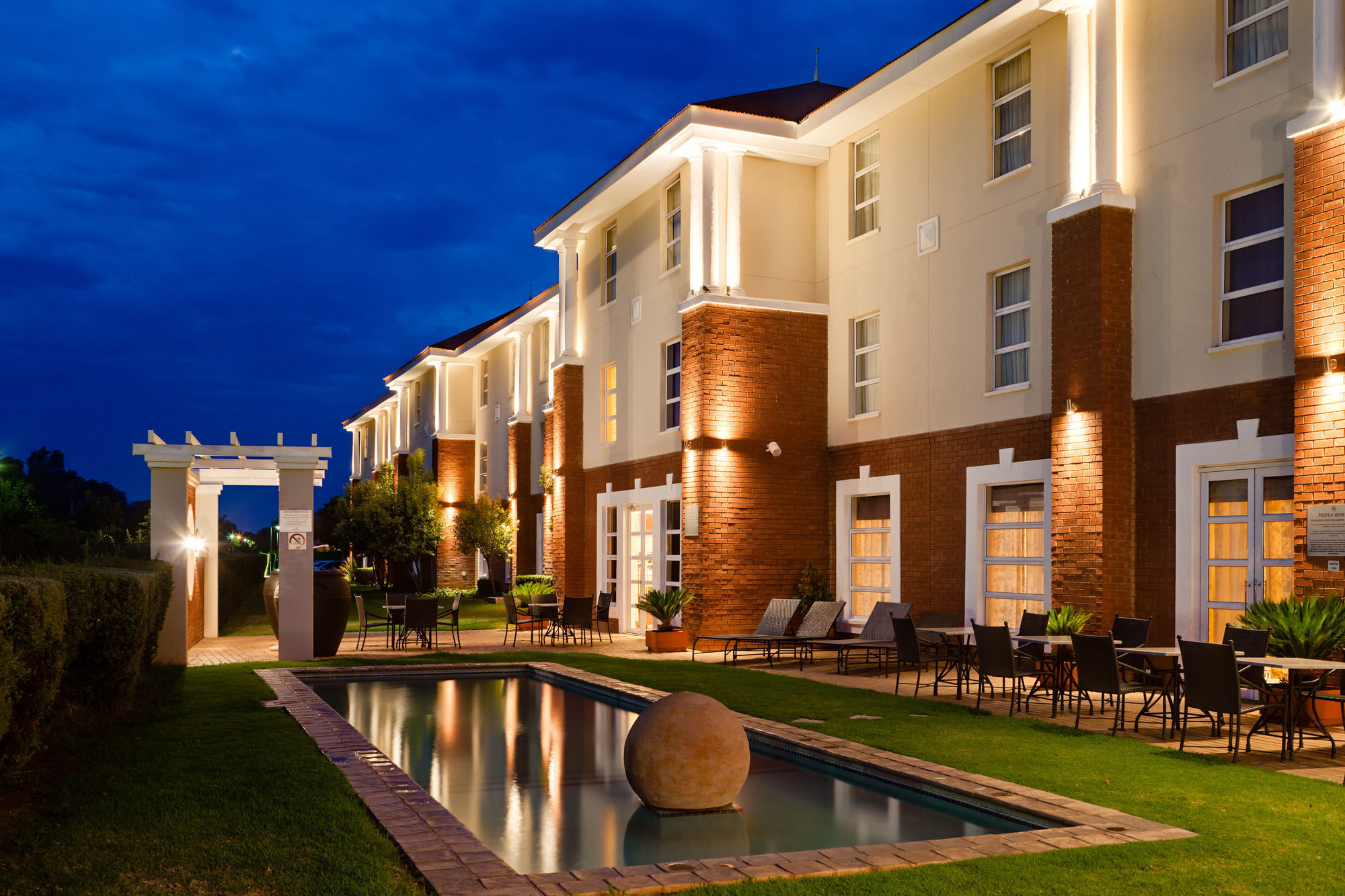 Protea Hotel By Marriott Mahikeng Mafikeng Exterior photo